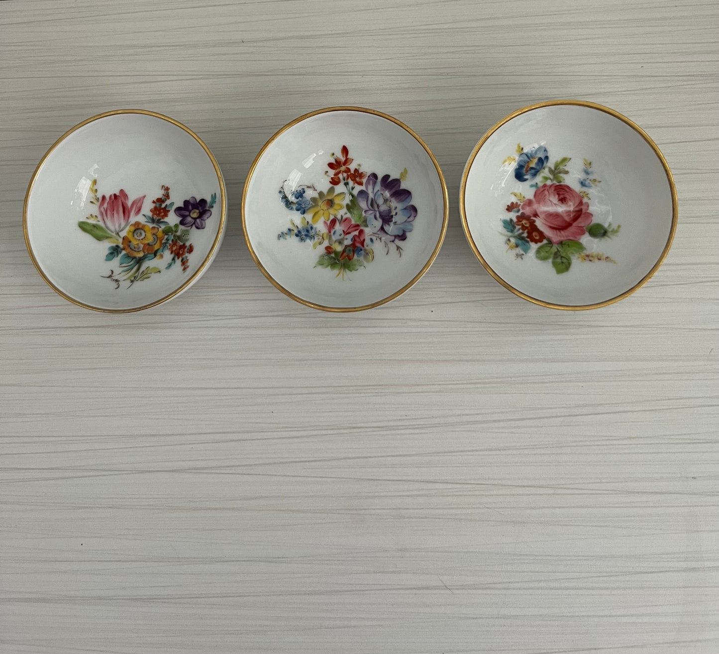 Beautiful Circa 1980’s Vintage Kaiser W. Germany Floral Bouquet White Porcelain Trinket Dishes (Set of 3) with Gold Trim – 3” – 7oz