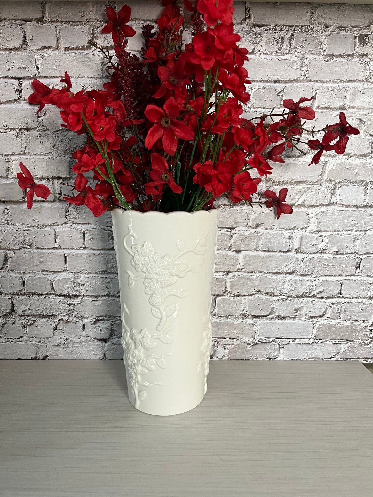 Vintage Rose Vine Embossed White Ceramic Scalloped Top Vase - 9.5" Height - 4.5" Diameter - Classic Elegance