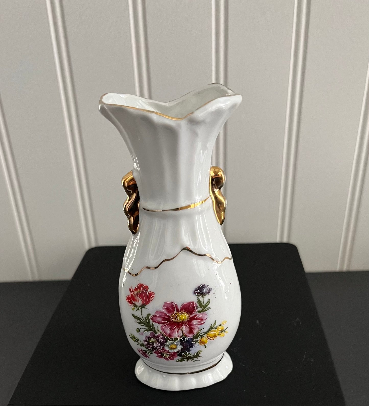 Vintage White Porcelain Vase with Flower Design & Gold Trim – Pink, Yellow, Purple, Green – 5” x 2” – 2.4oz