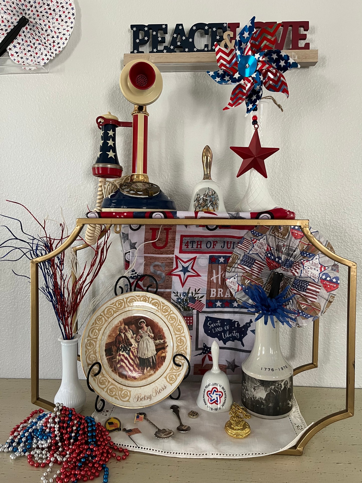 Vintage Ceramic Bicentennial Liquor Jug Bottle With Print of John Trumbull’s Declaration of Independence Decanter 1776-1976