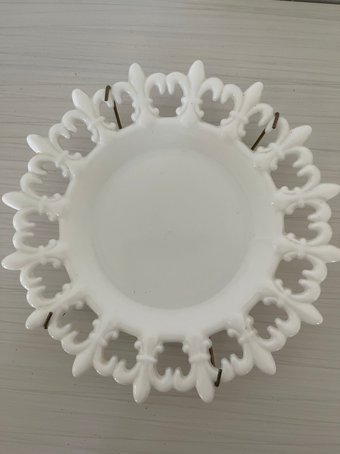 Vintage Westmoreland Milk Glass Ribbon Plate - Fleur De Lis Design 7.5” Mid Century Lunch Plate