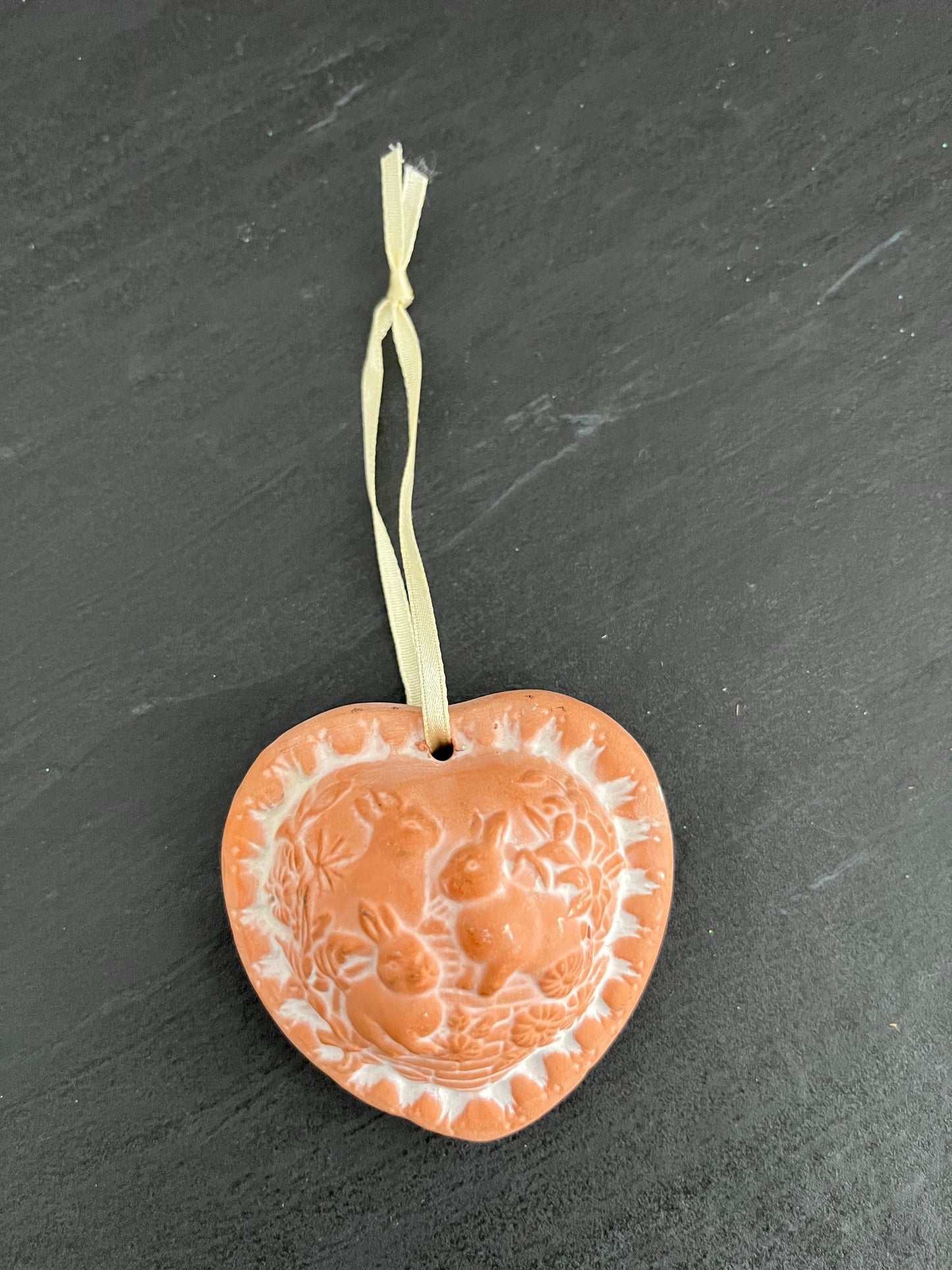 Terra Cotta Heart Shaped Fragrance Diffuser - Bunny Rabbits & Daisies Relief Design