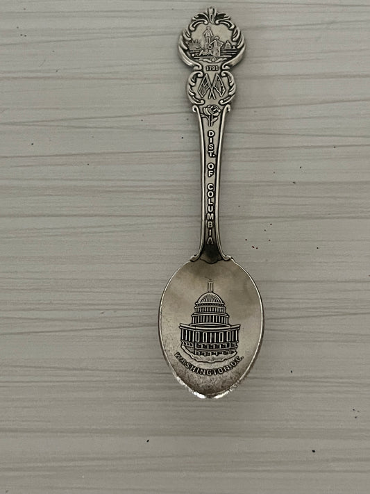 Vintage Washington DC Souvenir Spoon - American Collectors Guild Heritage Collection, 4.5” Silver Collectible