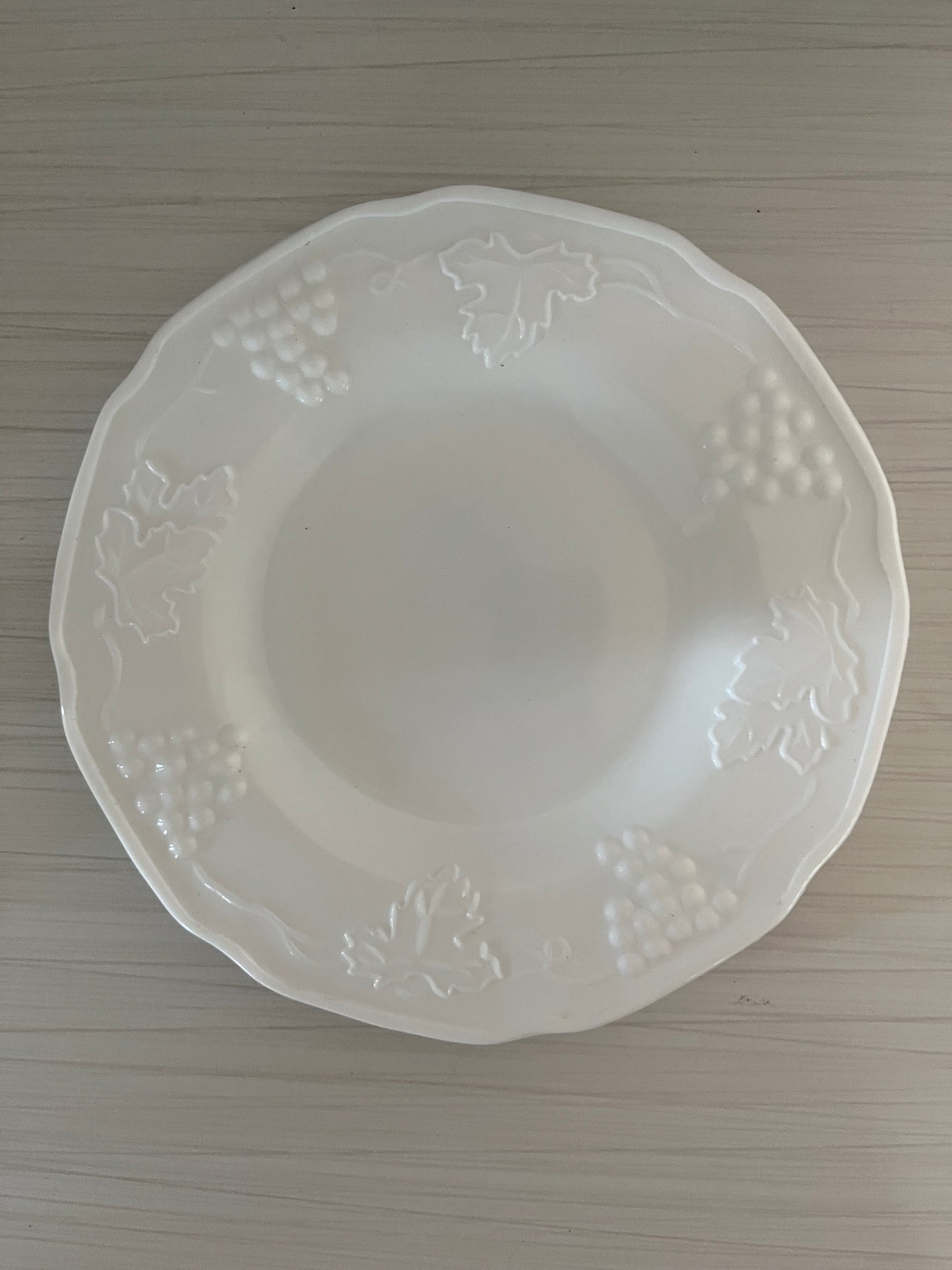 1960s-1970s Vintage Indiana Glass Milk Glass Dessert Plate – Colony Harvest Grapevine Pattern